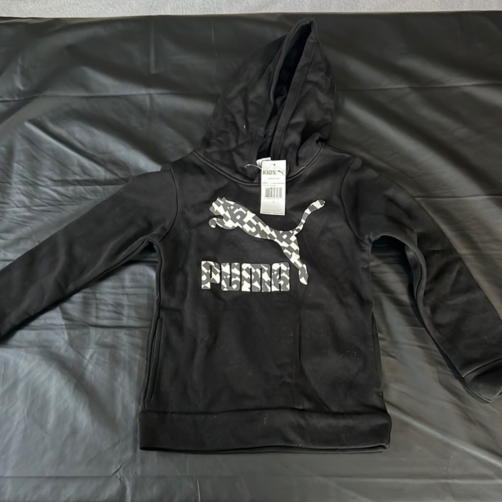 Boys Hoodie size 7 new with tags
